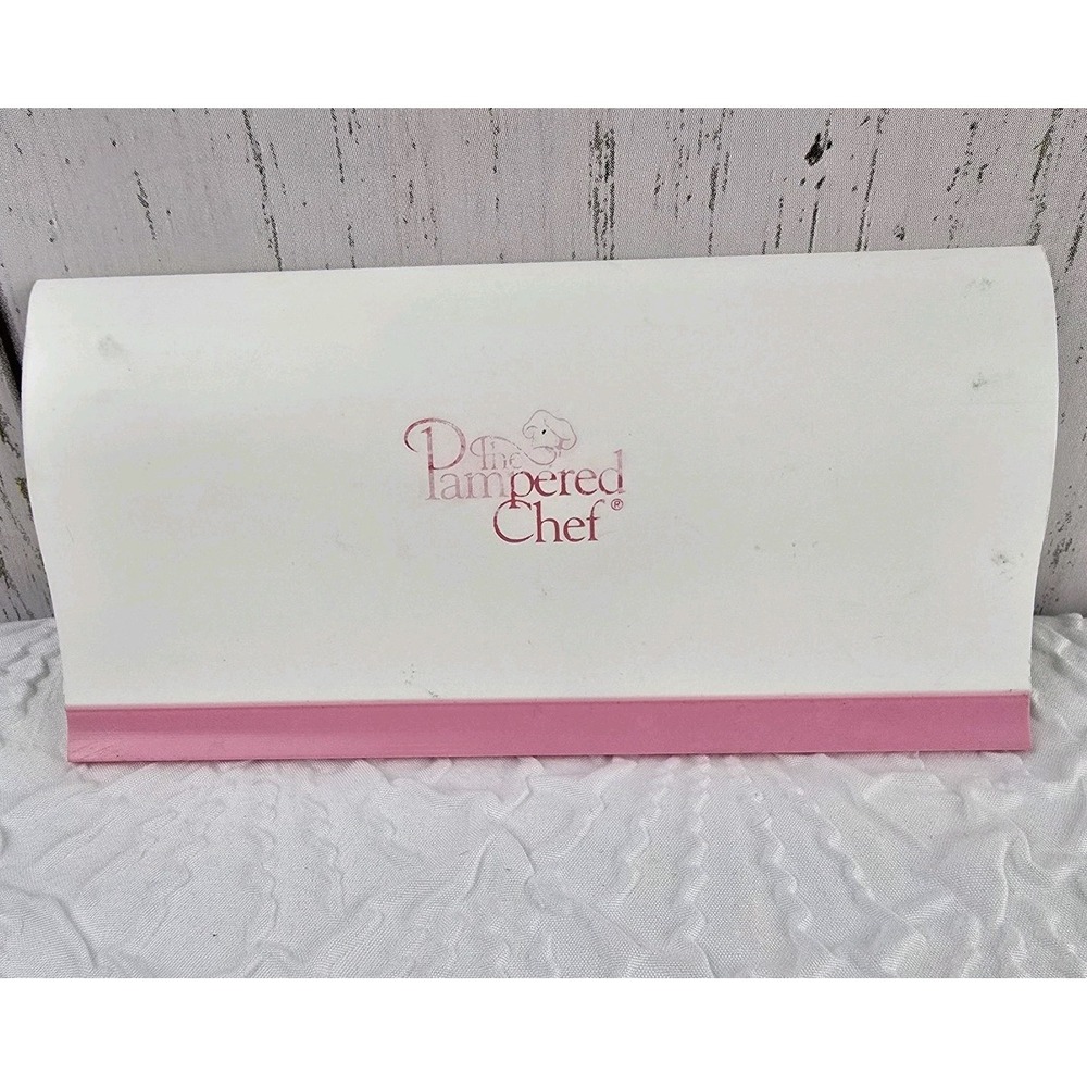 Pampered Chef Handy Scraper Whip Cancer  Pink